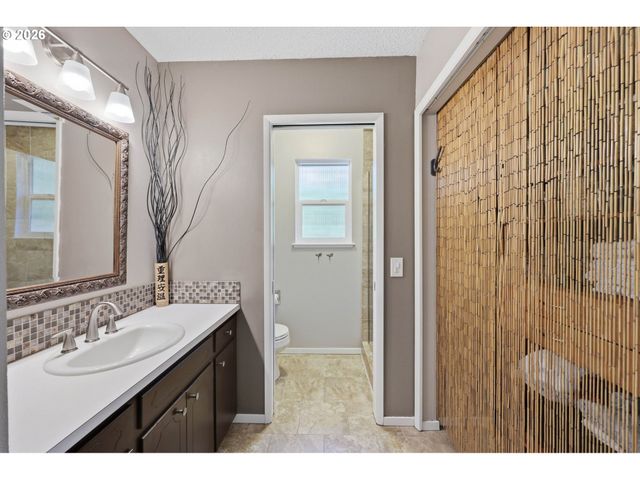 7320 Sw 142ND Ave, Beaverton, OR 97008
