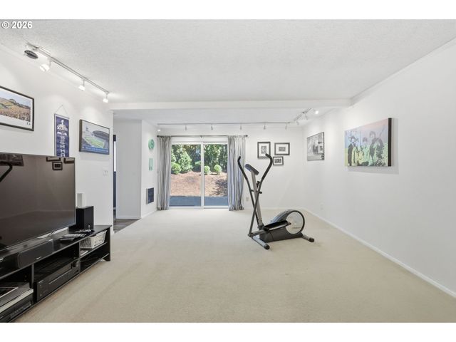 7320 Sw 142ND Ave, Beaverton, OR 97008