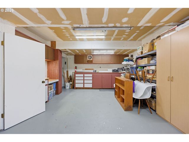 7320 Sw 142ND Ave, Beaverton, OR 97008