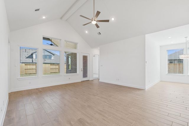 12219 Denham Drive, Mont Belvieu, TX 77423