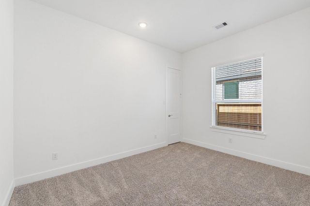 12219 Denham Drive, Mont Belvieu, TX 77423