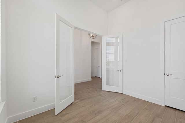 12219 Denham Drive, Mont Belvieu, TX 77423