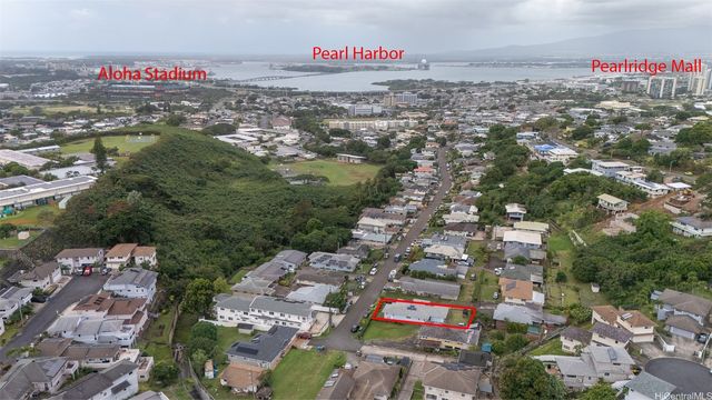 99-682 Kaulainahee Place, Aiea, HI 96701