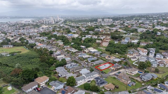 99-682 Kaulainahee Place, Aiea, HI 96701
