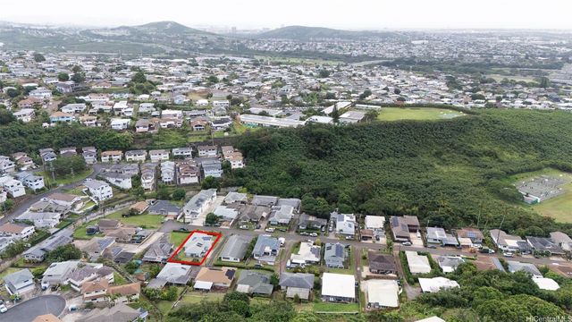 99-682 Kaulainahee Place, Aiea, HI 96701