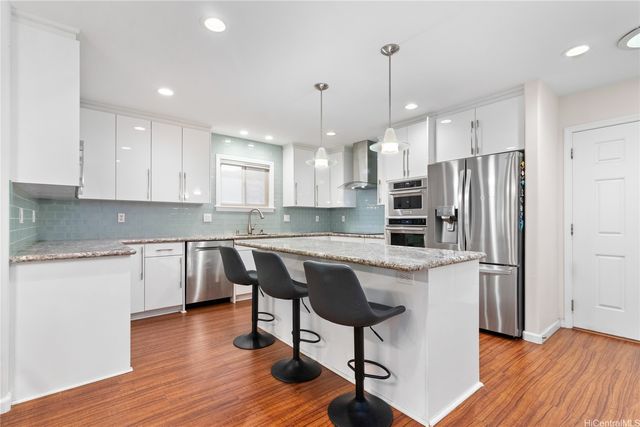 99-682 Kaulainahee Place, Aiea, HI 96701