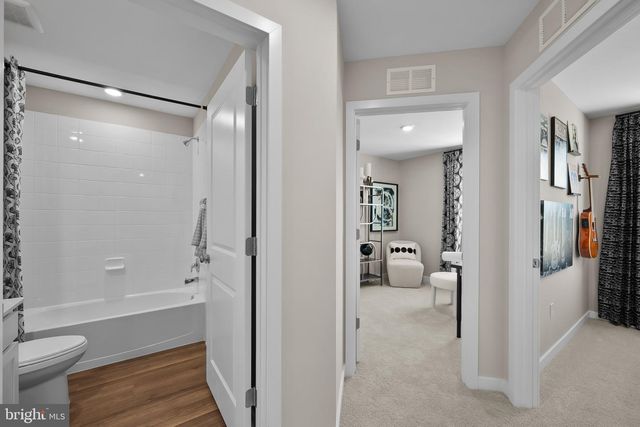 401 ECLIPSE ST, Charles Town, WV 25414