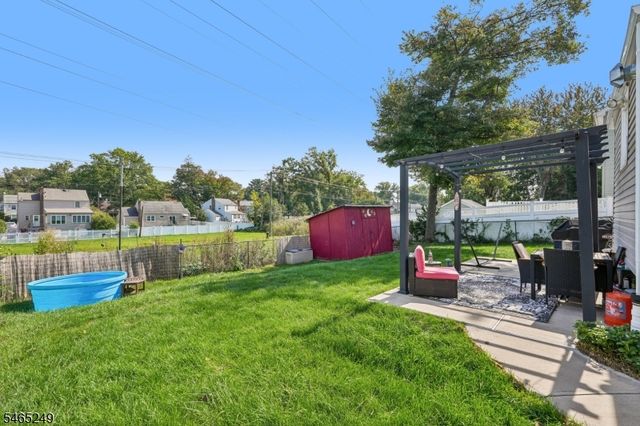 17 Bryant Ave, Bloomfield Twp., NJ 07003