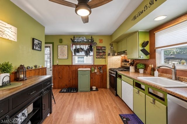 17 Bryant Ave, Bloomfield Twp., NJ 07003