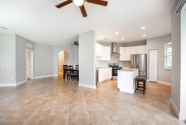 9692 SW Lindale Trace Boulevard, Port St. Lucie, Port St Lucie, FL 34987