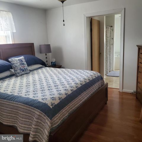 204 CHATHAM VILLAGE RD, Montross, VA 22520