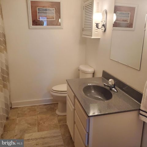 204 CHATHAM VILLAGE RD, Montross, VA 22520