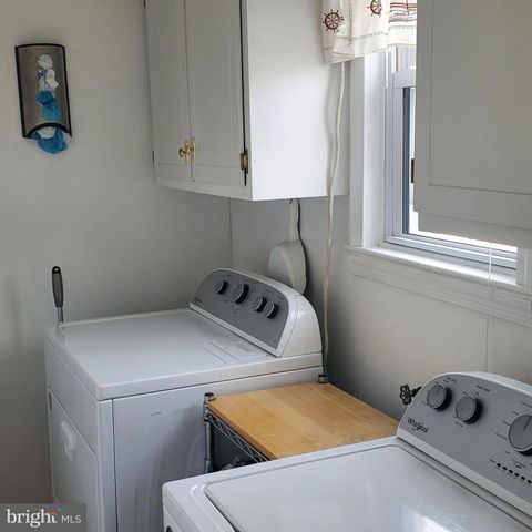 204 CHATHAM VILLAGE RD, Montross, VA 22520