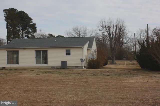 204 CHATHAM VILLAGE RD, Montross, VA 22520