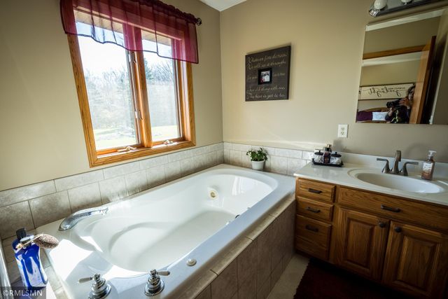 574 250th Street, Woodville, WI 54028