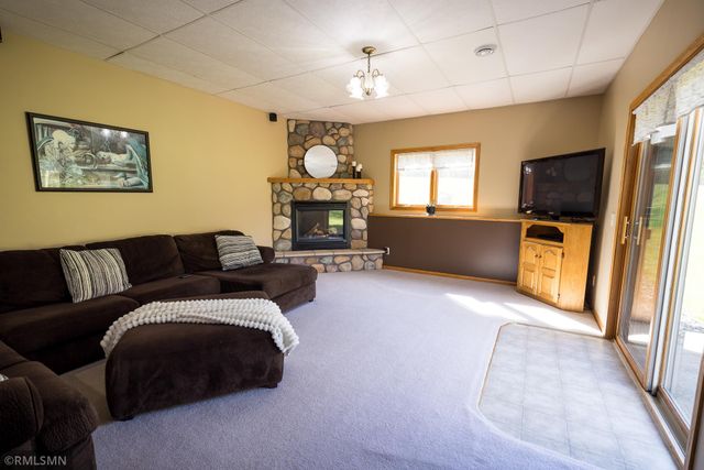 574 250th Street, Woodville, WI 54028