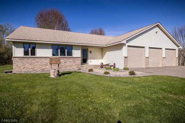574 250th Street, Woodville, WI 54028