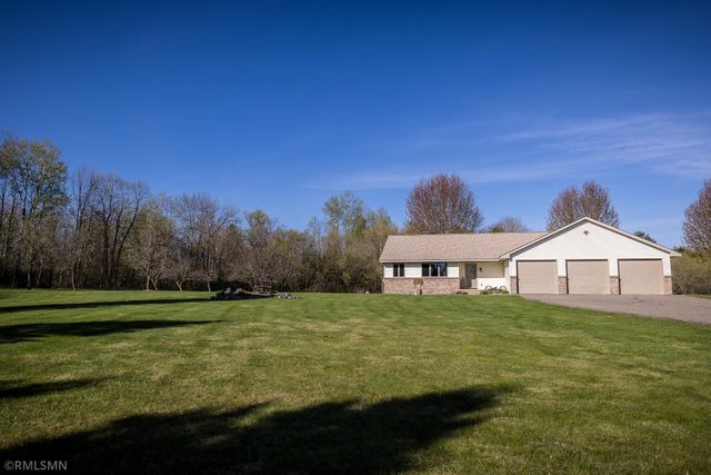 574 250th Street, Woodville, WI 54028