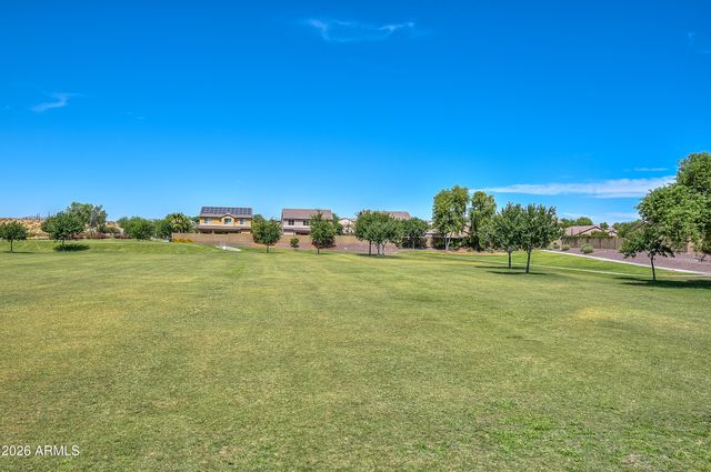 11751 W DALEY Lane, Sun City, AZ 85373