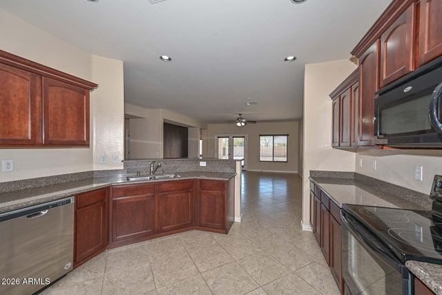 11751 W DALEY Lane, Sun City, AZ 85373