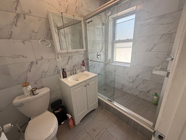 3420 W Irving Park Avenue 35, Chicago, IL 60618