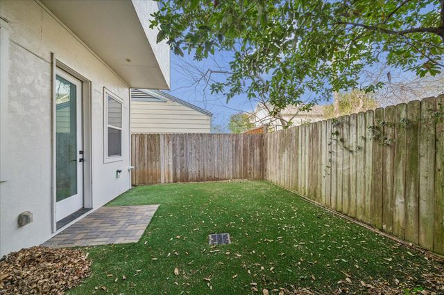 1412 Lawrence Street, Houston, TX 77008