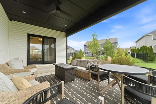 825 Schilling Drive, Crown Point, IN 46307