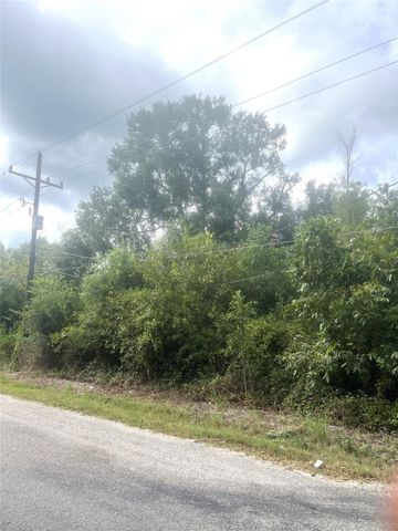324 W Rockdale Street, Trinity, TX 75862
