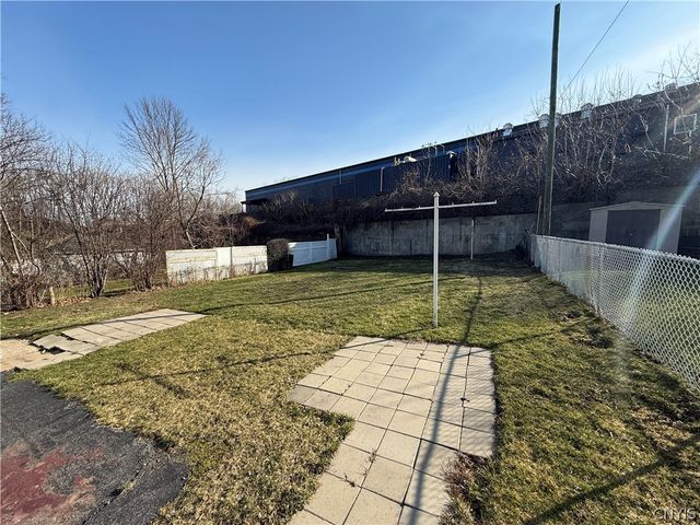 10 Chase Street, Auburn, NY 13021