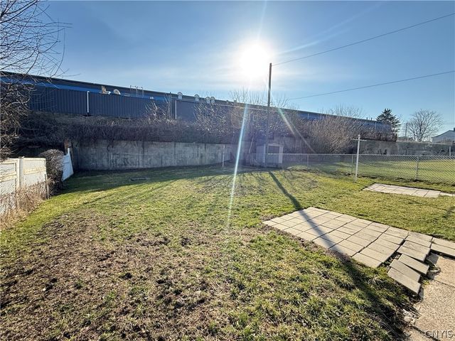 10 Chase Street, Auburn, NY 13021