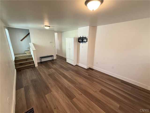 10 Chase Street, Auburn, NY 13021