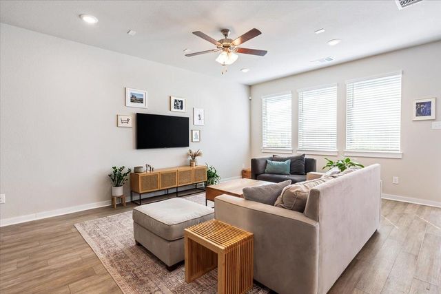 17103B Crane Fly DR, Pflugerville, TX 78660