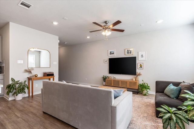 17103B Crane Fly DR, Pflugerville, TX 78660