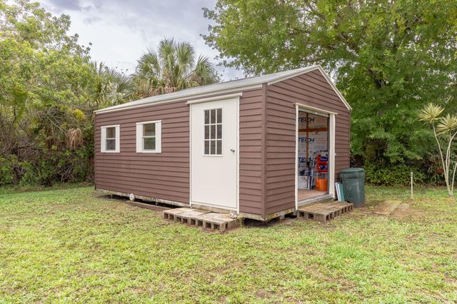 1185 Rosebud Avenue, Okeechobee, FL 34974