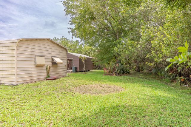 1185 Rosebud Avenue, Okeechobee, FL 34974