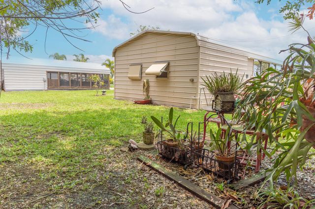 1185 Rosebud Avenue, Okeechobee, FL 34974