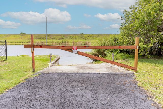 1185 Rosebud Avenue, Okeechobee, FL 34974