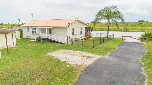 1185 Rosebud Avenue, Okeechobee, FL 34974