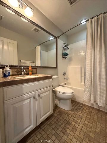 70 Chantilly, Irvine, CA 92620