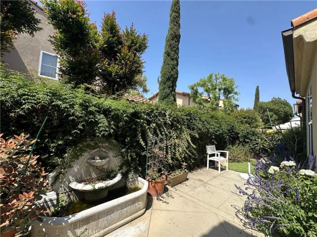 70 Chantilly, Irvine, CA 92620