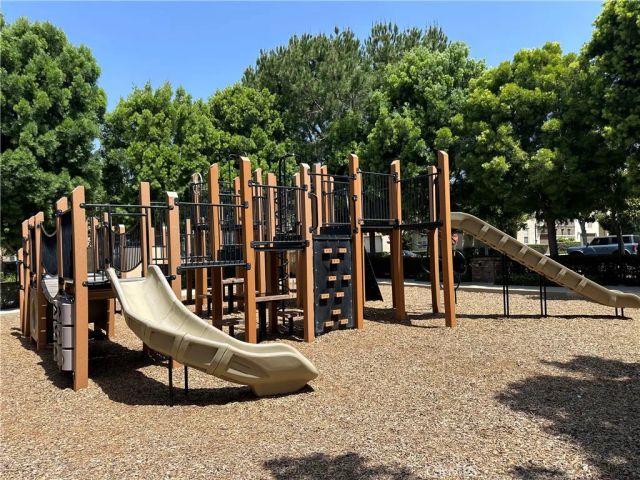 70 Chantilly, Irvine, CA 92620