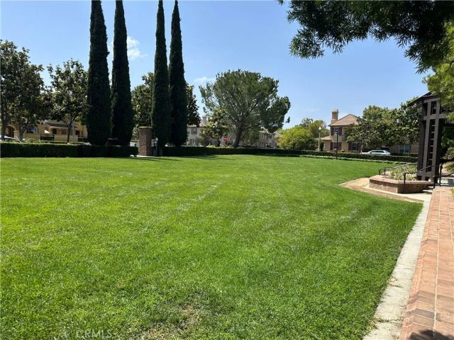 70 Chantilly, Irvine, CA 92620