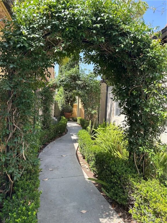 70 Chantilly, Irvine, CA 92620