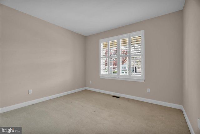 3 REMINGTON DR, West Berlin, NJ 08091
