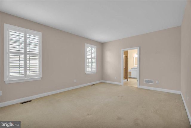 3 REMINGTON DR, West Berlin, NJ 08091