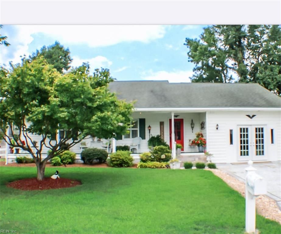 1933 Beethoven DR, Virginia Beach, VA 23454