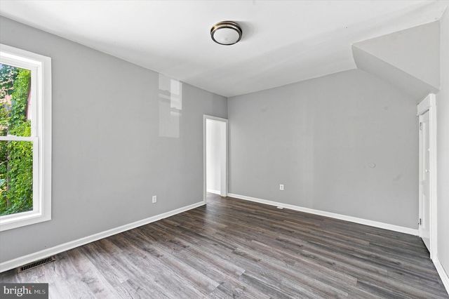 5919 CHESTER AVE, Philadelphia, PA 19143