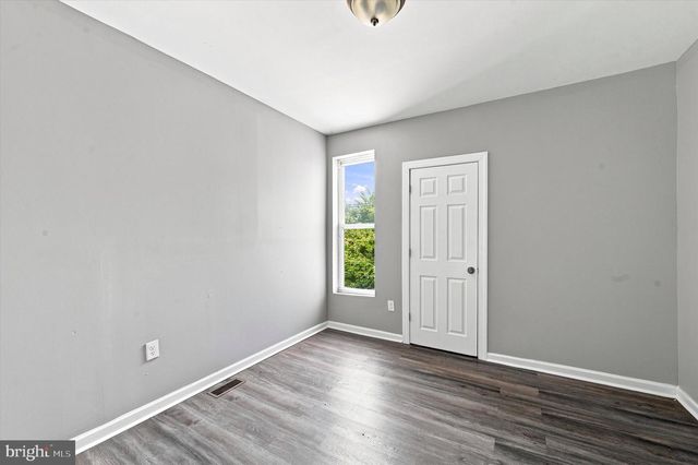 5919 CHESTER AVE, Philadelphia, PA 19143