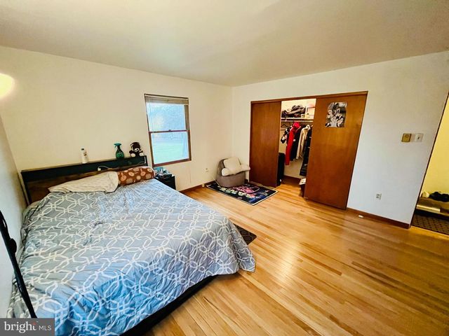 5 FIELDCREST DR, Tunkhannock, PA 18657