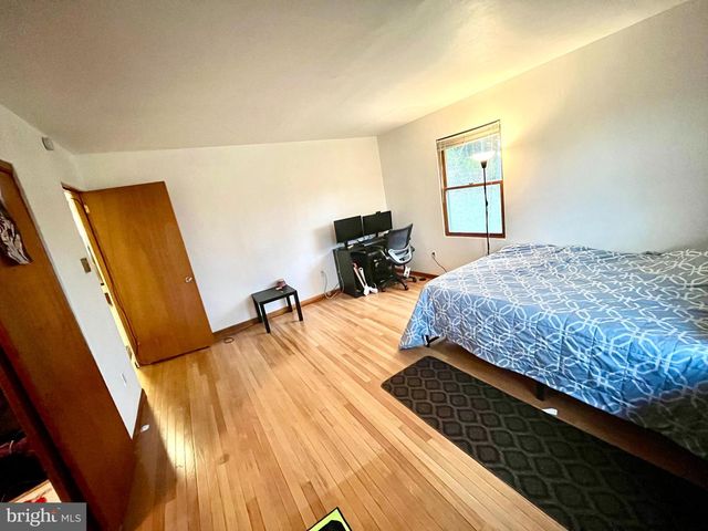 5 FIELDCREST DR, Tunkhannock, PA 18657